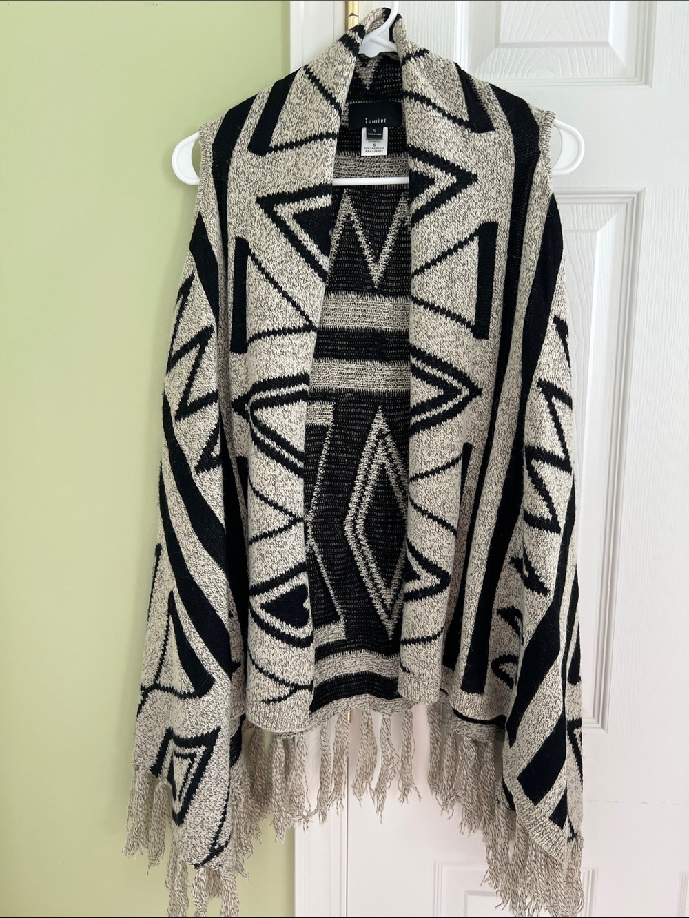 Lumiere Black & Cream Geometric Knit Fringe Cardigan